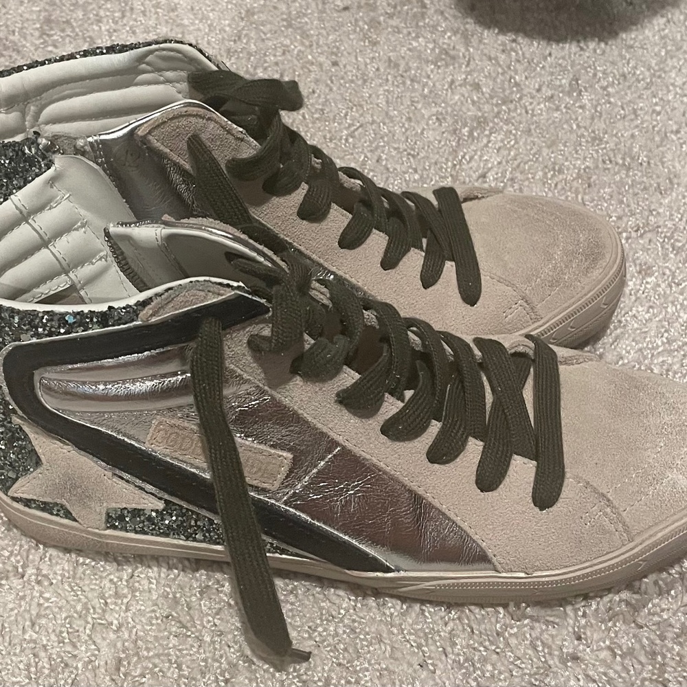 GG Sneakers